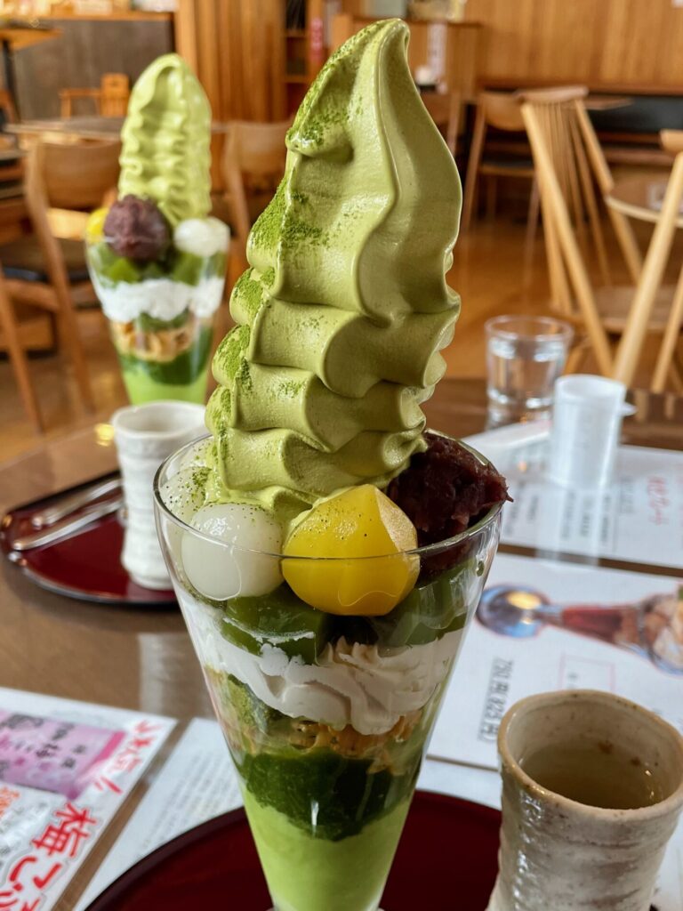 胡蝶庵の抹茶パフェ