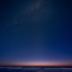 海と星空