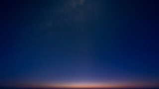 海と星空